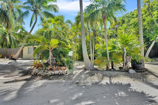 5353 Dogwood Dell Street, Marathon, FL 33050