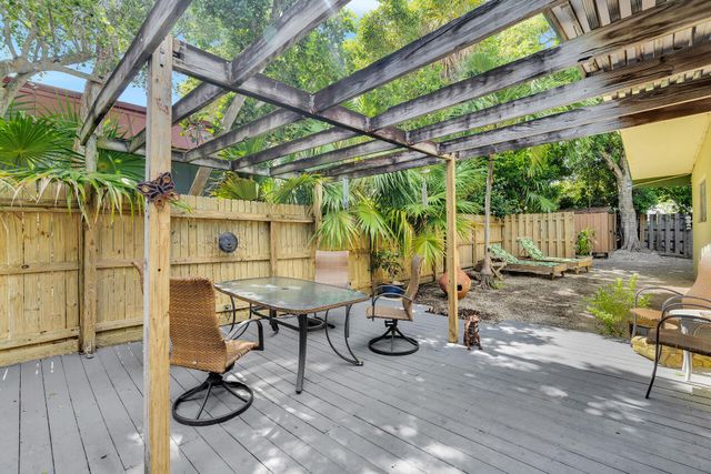 5353 Dogwood Dell Street, Marathon, FL 33050