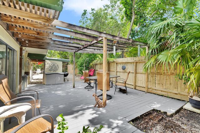 5353 Dogwood Dell Street, Marathon, FL 33050