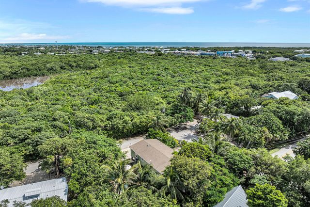 5353 Dogwood Dell Street, Marathon, FL 33050