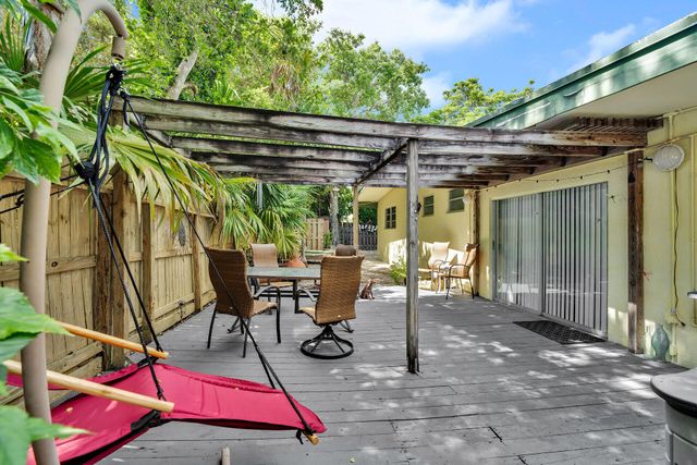 5353 Dogwood Dell Street, Marathon, FL 33050