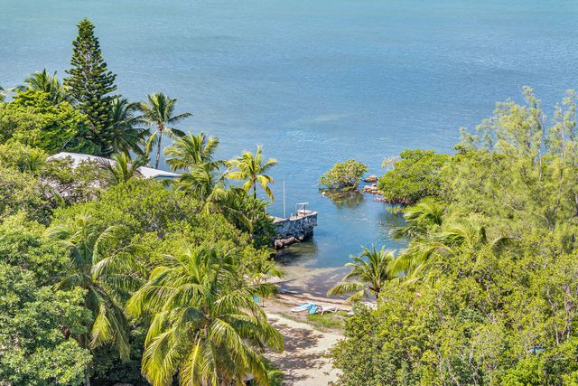 5353 Dogwood Dell Street, Marathon, FL 33050