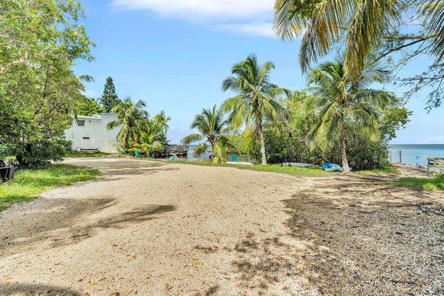 5353 Dogwood Dell Street, Marathon, FL 33050