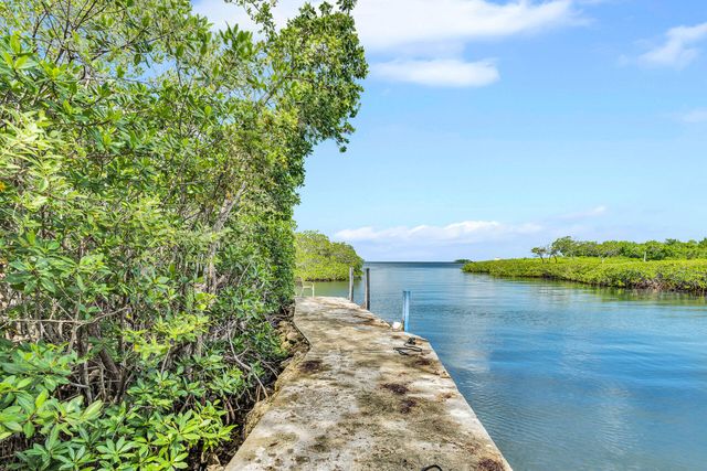 5353 Dogwood Dell Street, Marathon, FL 33050