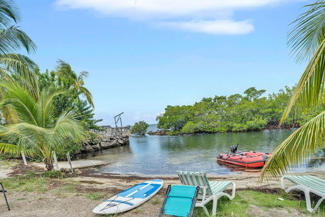 5353 Dogwood Dell Street, Marathon, FL 33050