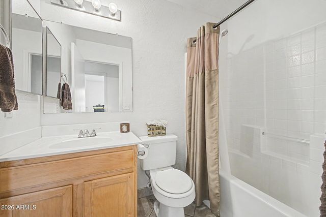 8833 E DALLAS Street, Mesa, AZ 85207