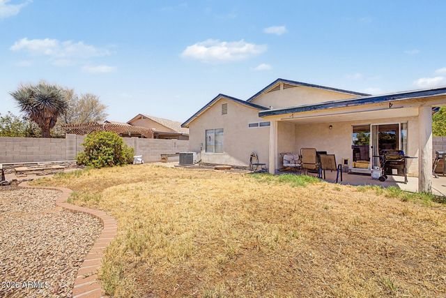 8833 E DALLAS Street, Mesa, AZ 85207