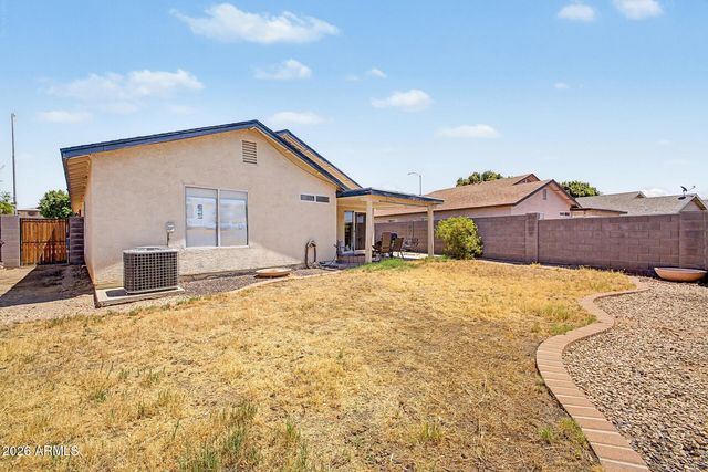 8833 E DALLAS Street, Mesa, AZ 85207