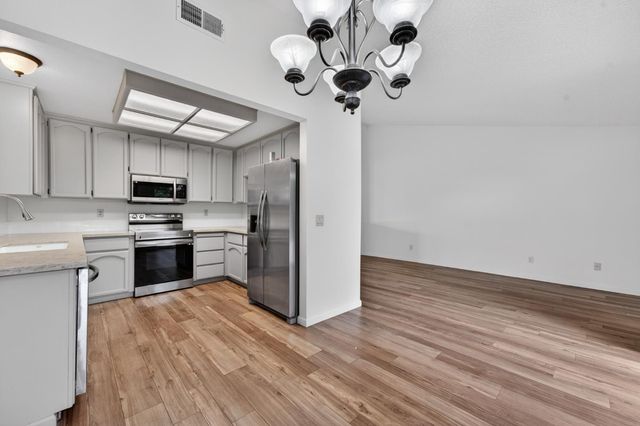 4714 Monument Dr, Sacramento, CA 95842