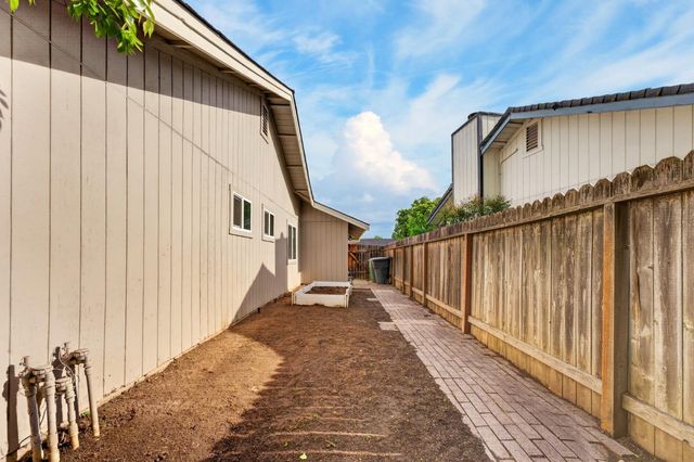 4714 Monument Dr, Sacramento, CA 95842