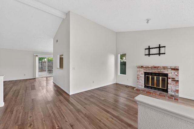 4714 Monument Dr, Sacramento, CA 95842