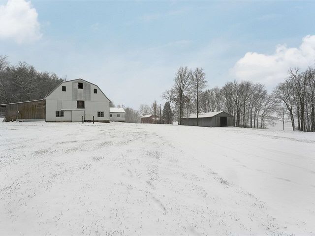 657 Maple Street, Waltham, VT 05491