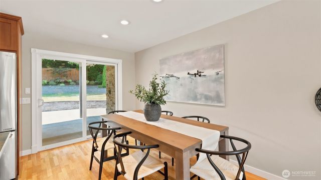 1703 128th Avenue SE, Bellevue, WA 98005