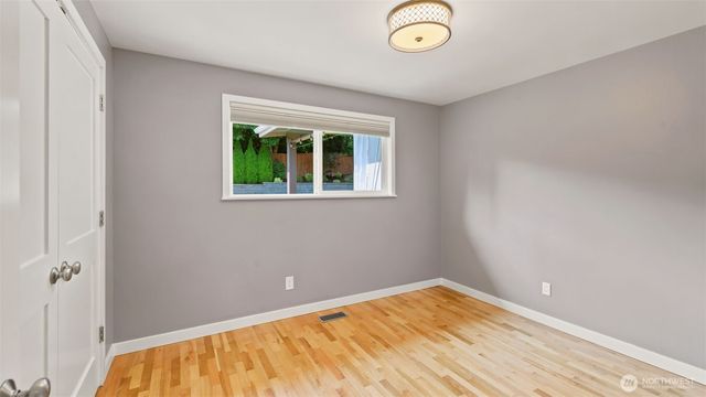 1703 128th Avenue SE, Bellevue, WA 98005