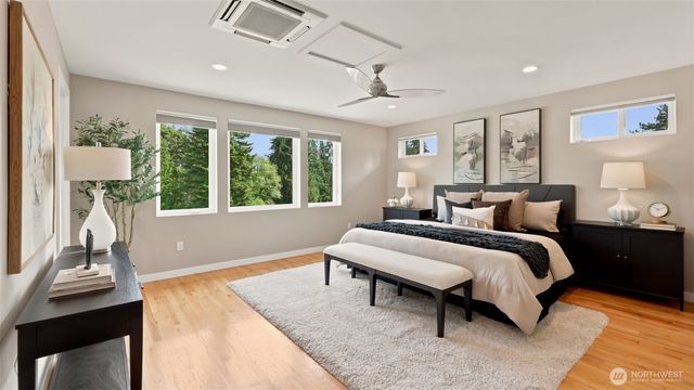1703 128th Avenue SE, Bellevue, WA 98005