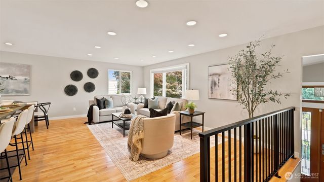 1703 128th Avenue SE, Bellevue, WA 98005