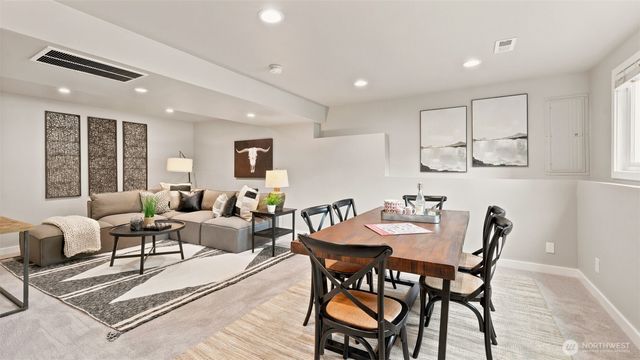 1703 128th Avenue SE, Bellevue, WA 98005