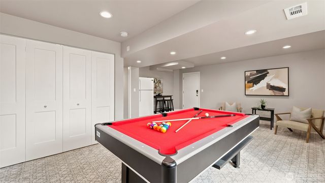 1703 128th Avenue SE, Bellevue, WA 98005
