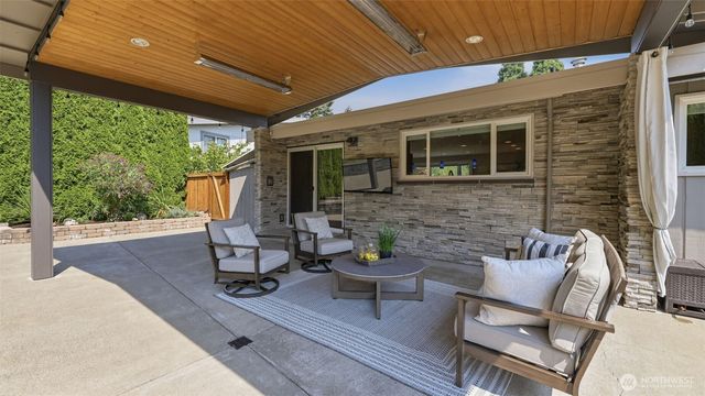 1703 128th Avenue SE, Bellevue, WA 98005