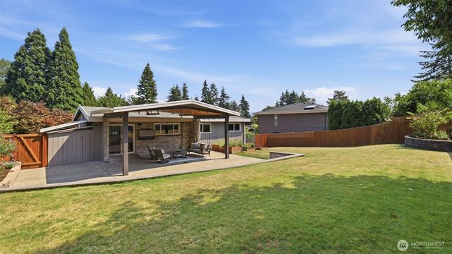 1703 128th Avenue SE, Bellevue, WA 98005