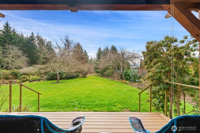 520 Grandview Drive, Sequim, WA 98382