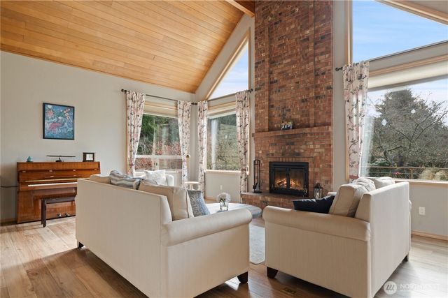 520 Grandview Drive, Sequim, WA 98382