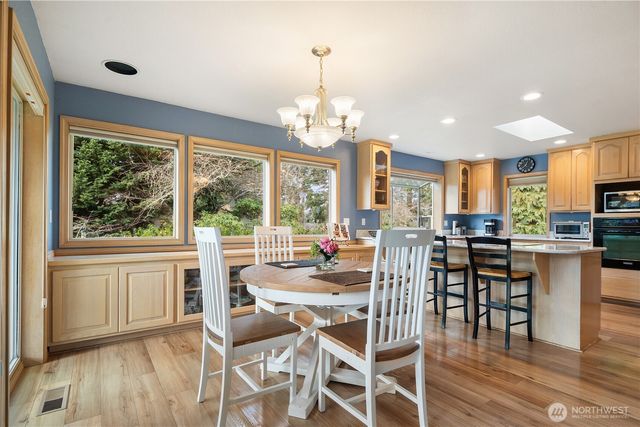 520 Grandview Drive, Sequim, WA 98382