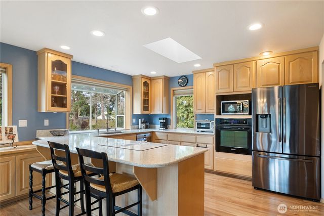 520 Grandview Drive, Sequim, WA 98382