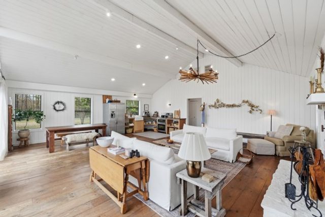 1830 County Road 246, Berryville, AR 72616