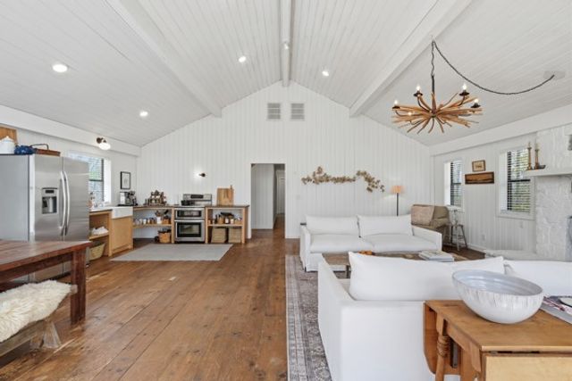 1830 County Road 246, Berryville, AR 72616