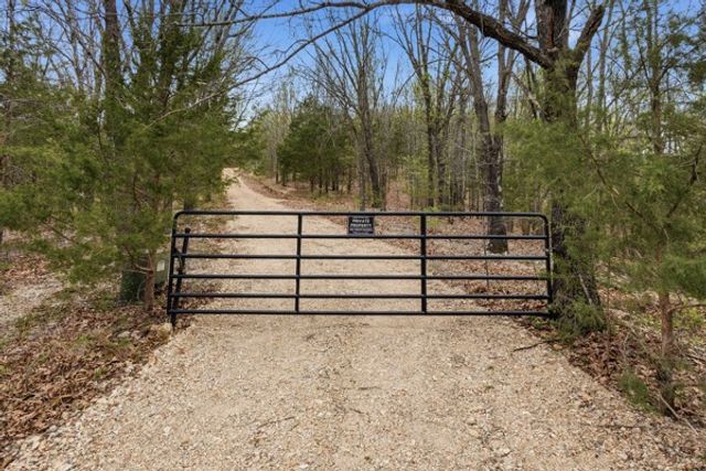 1830 County Road 246, Berryville, AR 72616