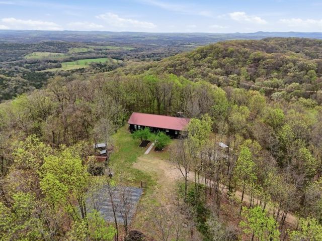 1830 County Road 246, Berryville, AR 72616