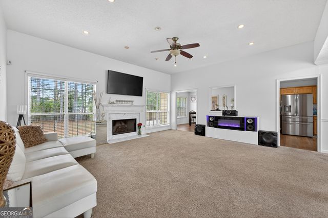 278 Sawgrass Way, Fayetteville, GA 30215