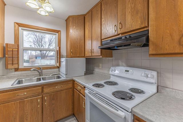 1111 pierce STREET, Onalaska, WI 54650