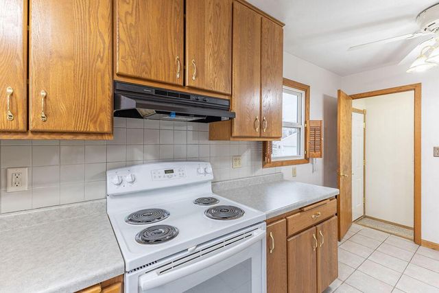 1111 pierce STREET, Onalaska, WI 54650