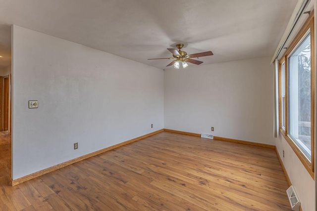 1111 pierce STREET, Onalaska, WI 54650