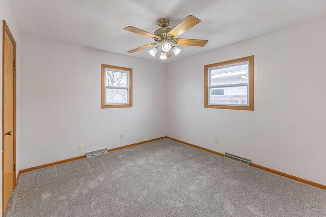 1111 pierce STREET, Onalaska, WI 54650