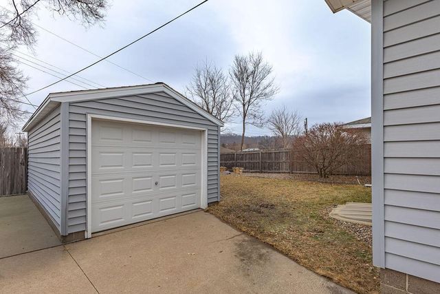 1111 pierce STREET, Onalaska, WI 54650