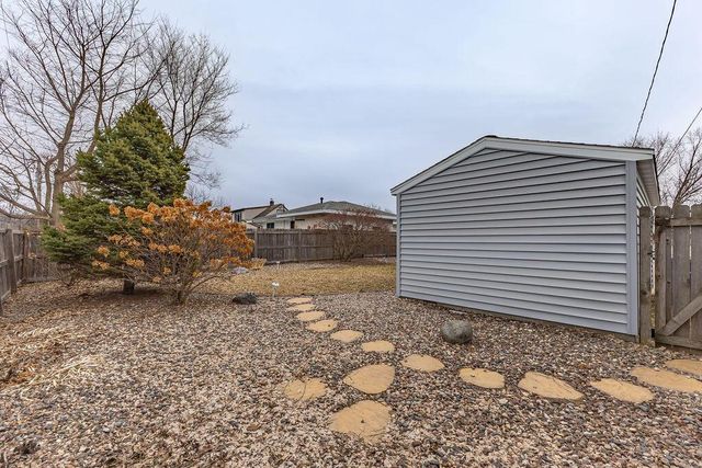 1111 pierce STREET, Onalaska, WI 54650