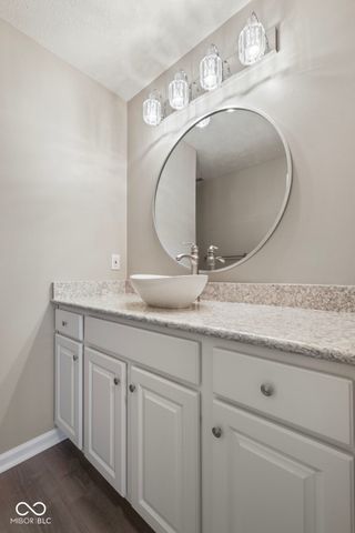 2712 Reflection Way, Greenwood, IN 46143