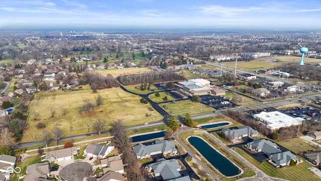 2712 Reflection Way, Greenwood, IN 46143