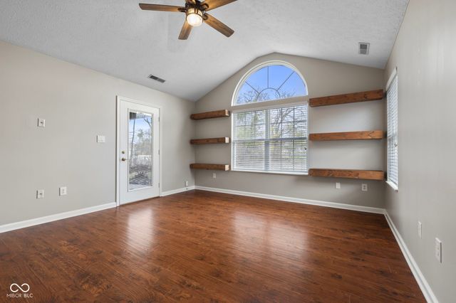 2712 Reflection Way, Greenwood, IN 46143