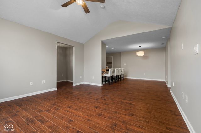 2712 Reflection Way, Greenwood, IN 46143