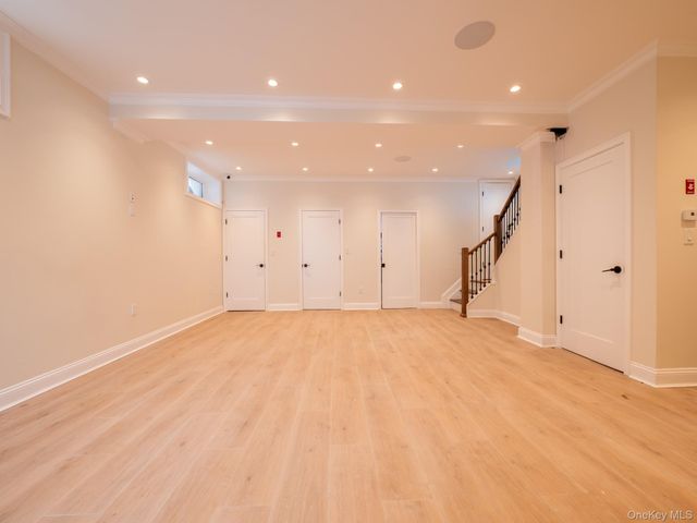 6961 180th Street, Fresh Meadows, NY 11365