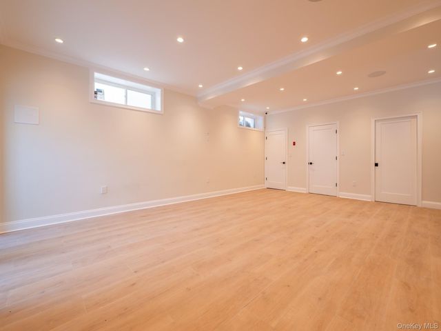 6961 180th Street, Fresh Meadows, NY 11365