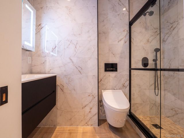 6961 180th Street, Fresh Meadows, NY 11365