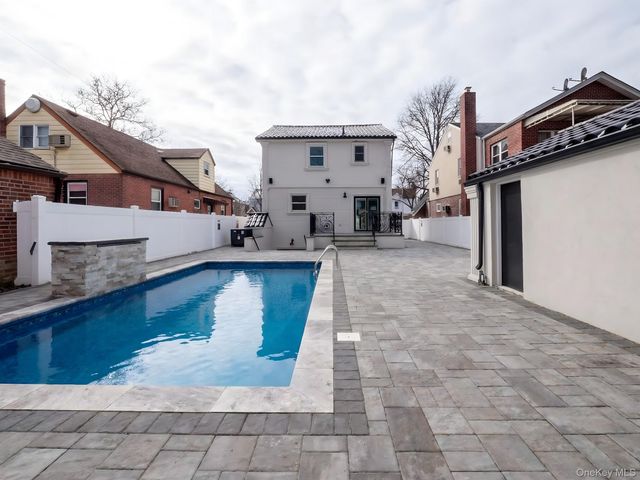 6961 180th Street, Fresh Meadows, NY 11365