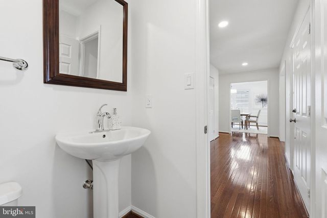 1122 BETTSTRAIL WAY, Potomac, MD 20854