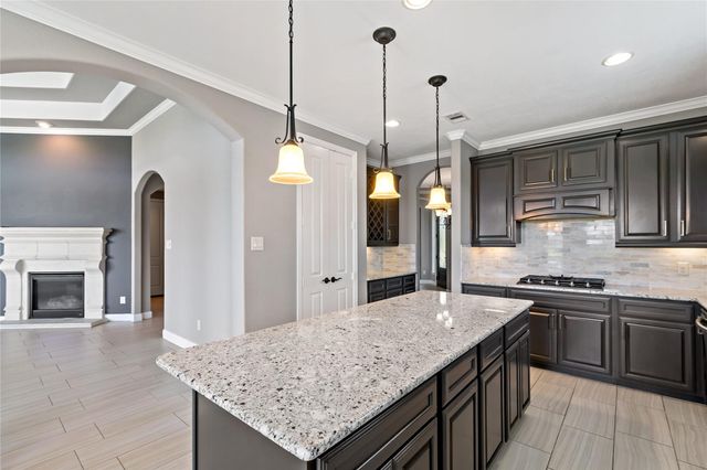 4806 Enchanted Springs Drive, Rosharon, TX 77583