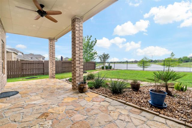 4806 Enchanted Springs Drive, Rosharon, TX 77583